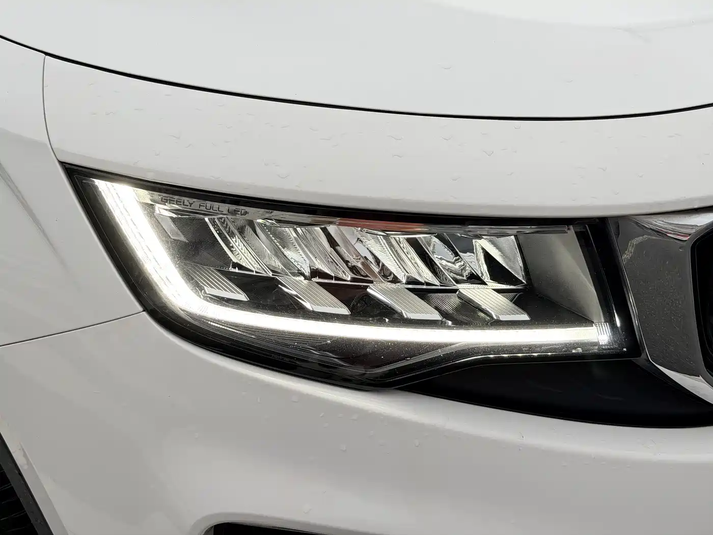 Photo 14 - Geely Haoyue