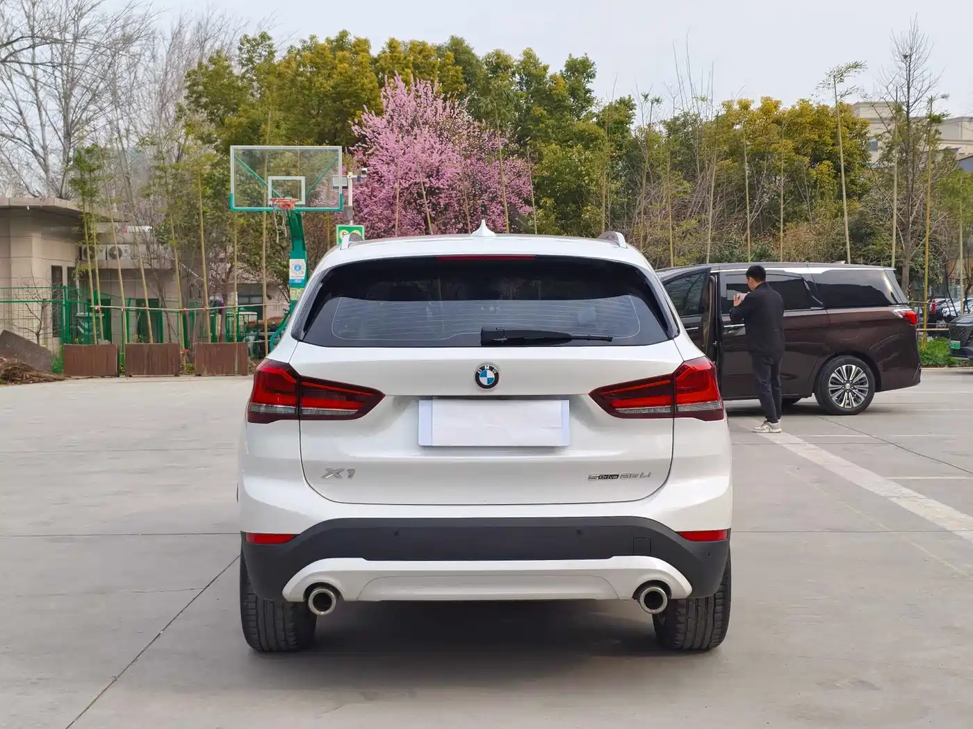 BMW X1 2022 sDrive25Li Leading фото 18