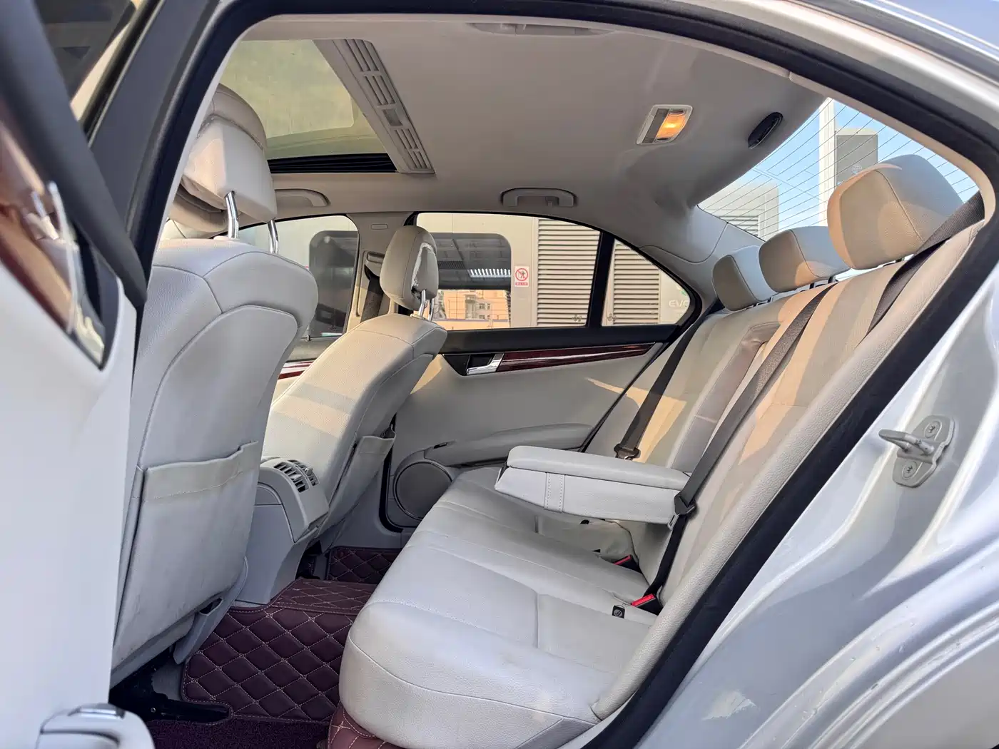 Mercedes-Benz C-Class 2010 C 200 CGI Elegance фото 8