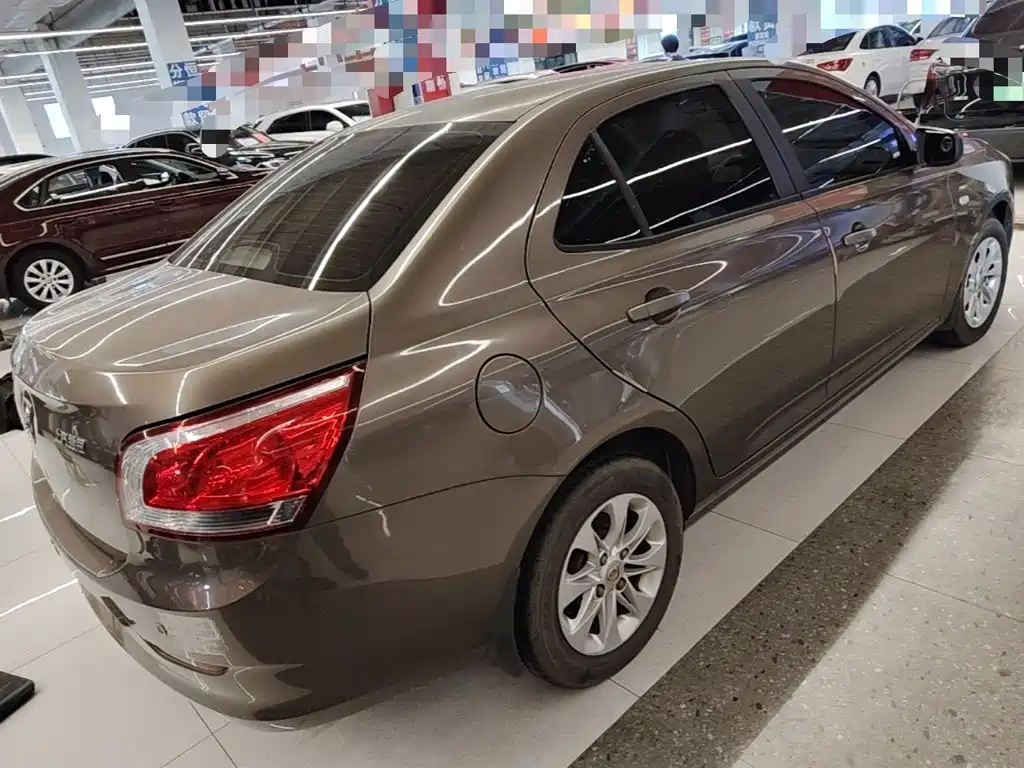 Baojun 630 2014 2013 1.5L Manual Elite