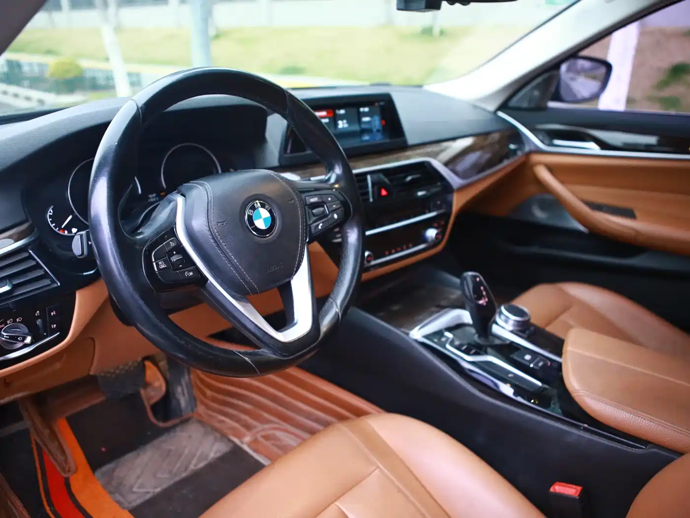 BMW 5 Series 2018 528Li Launch Special Edition фото 7