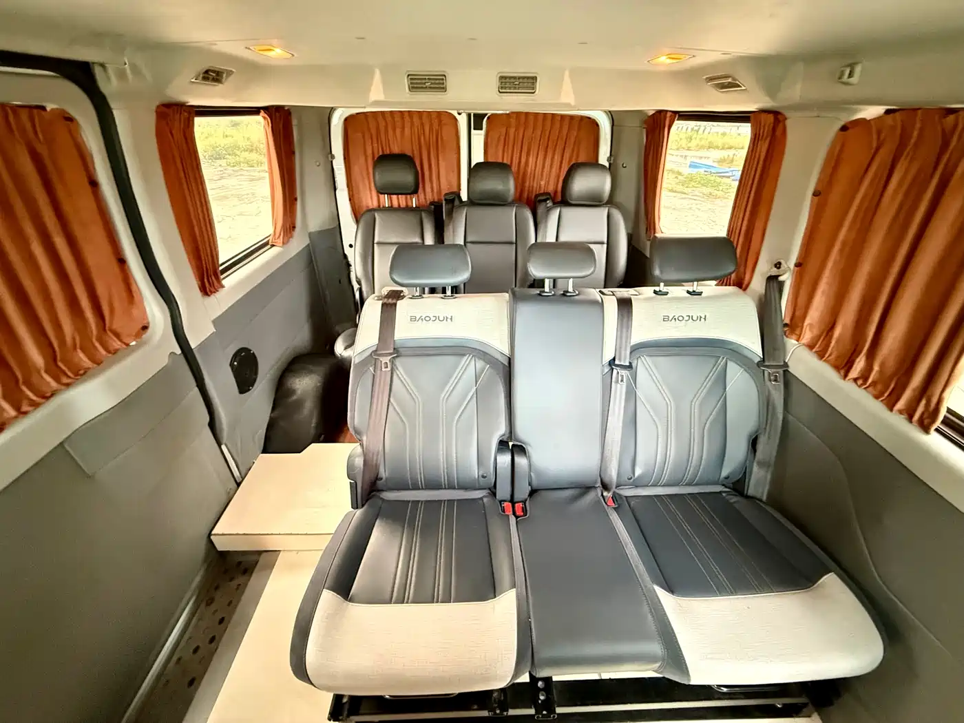 SAIC Maxus Xintu V80 2021 2.0T PLUS Manual Urban Edition Short Wheelbase Ultra-Low Roof 7/8/9 Seats фото 17