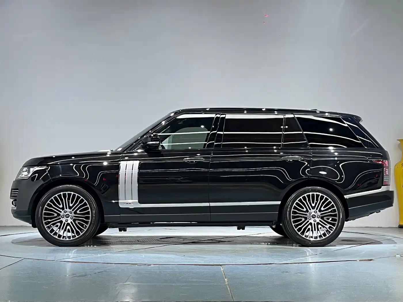 Land Rover Range Rover 2017 3.0 SC V6 AB Ultimate Autobiography LWB фото 20