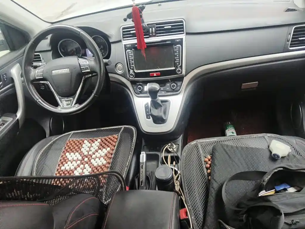Фото 12 - Haval M6