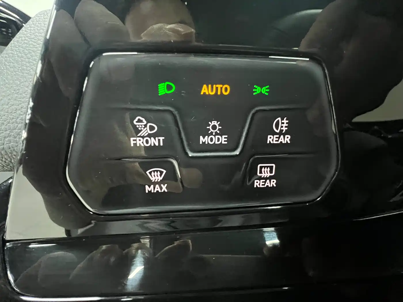 Volkswagen Golf 2021 280TSI DSG R-Line фото 20