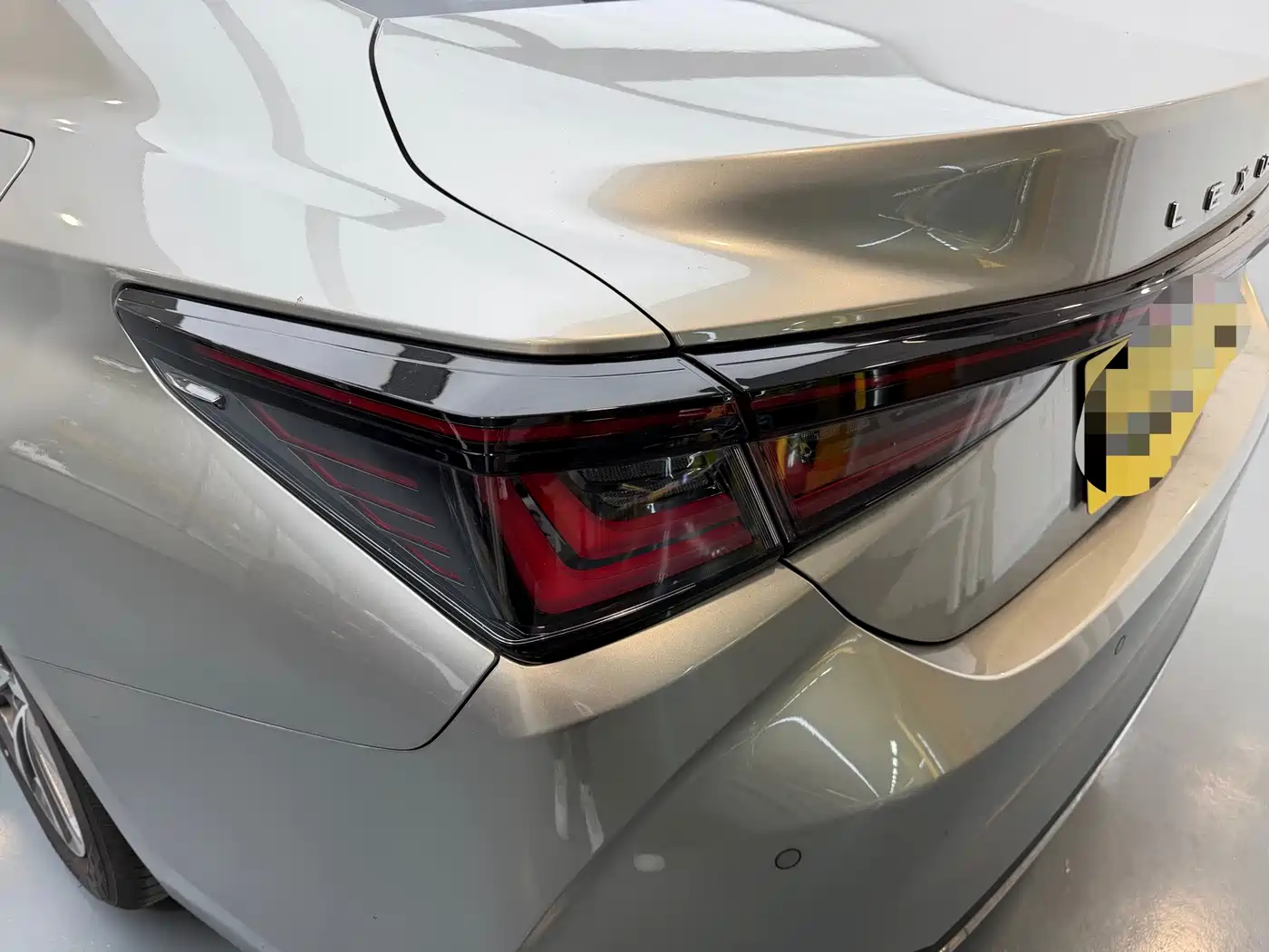 Lexus ES 2025 200 Ultimate Edition фото 7