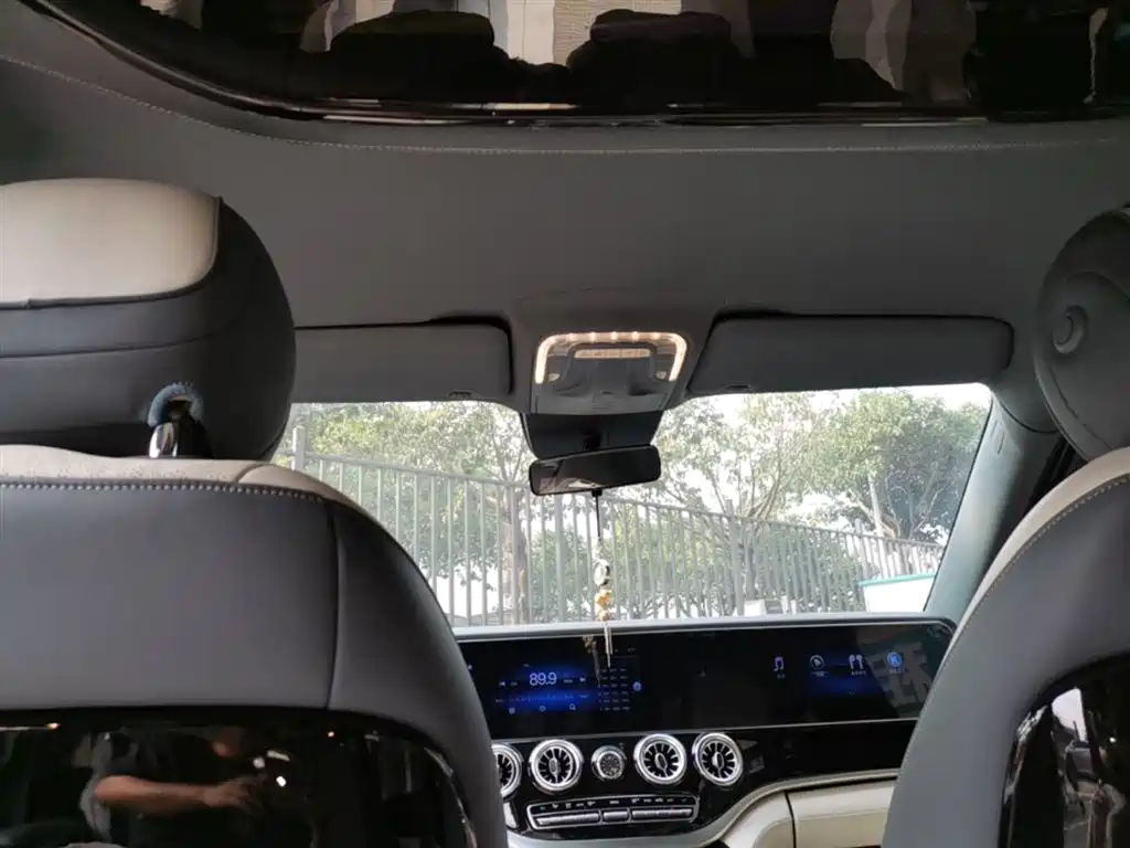 Mercedes-Benz Vito 2023 2.0T Business 7-Seater фото 25