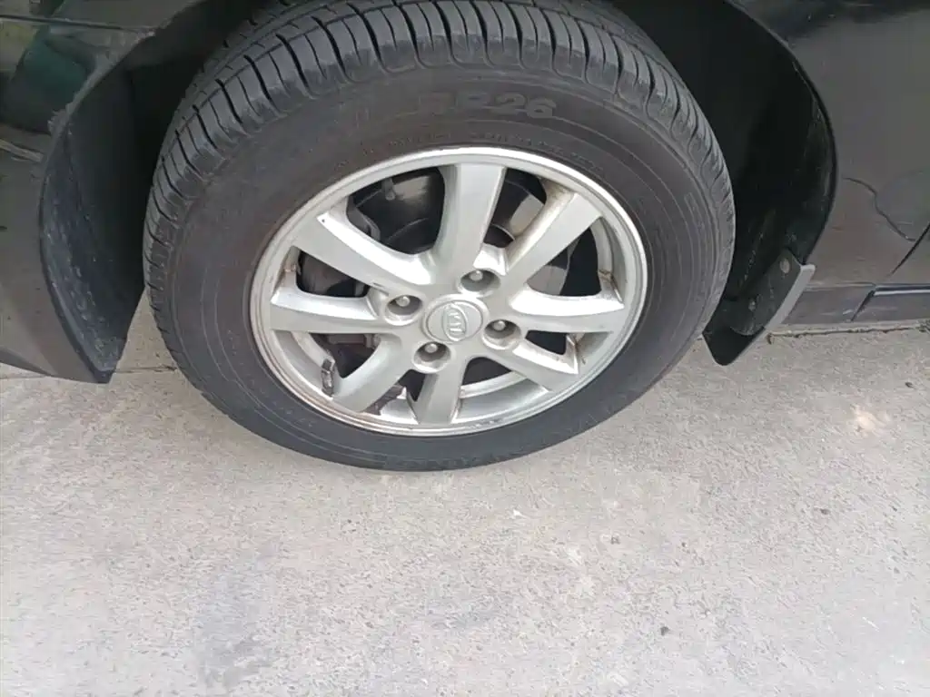 Kia Cerato 2012 1.6L MT GL фото 23