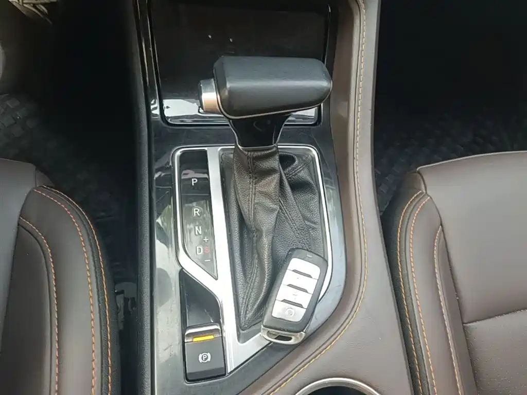 Changan CS35 PLUS 2019 2018 1.6L Automatic Smooth Connect China V