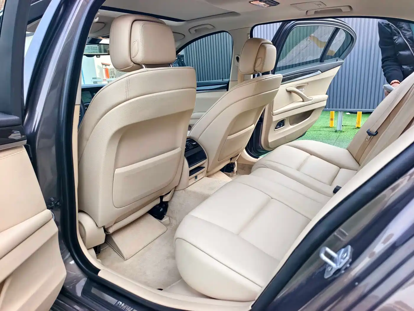 BMW 5 Series 2013 530Li Luxury фото 11
