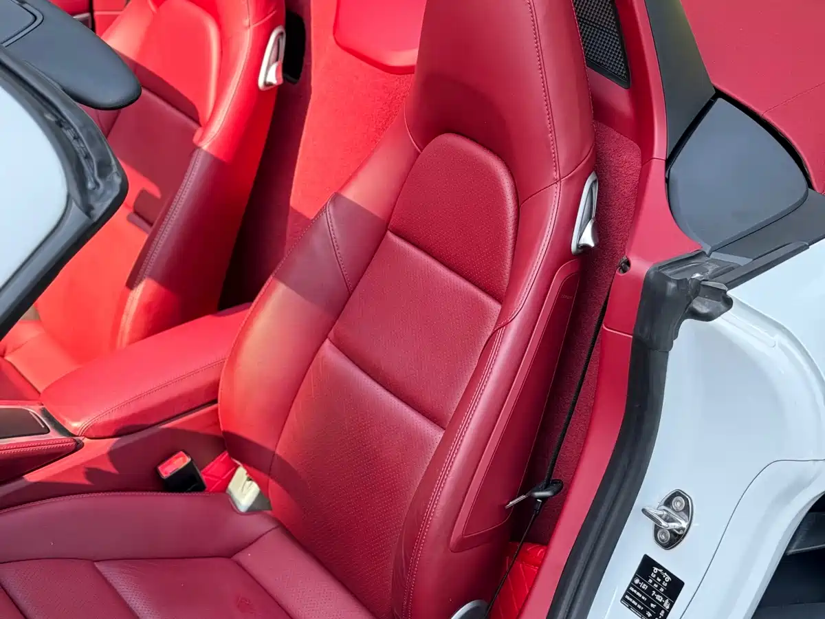 Porsche 718 2018 Boxster 2.0T фото 8