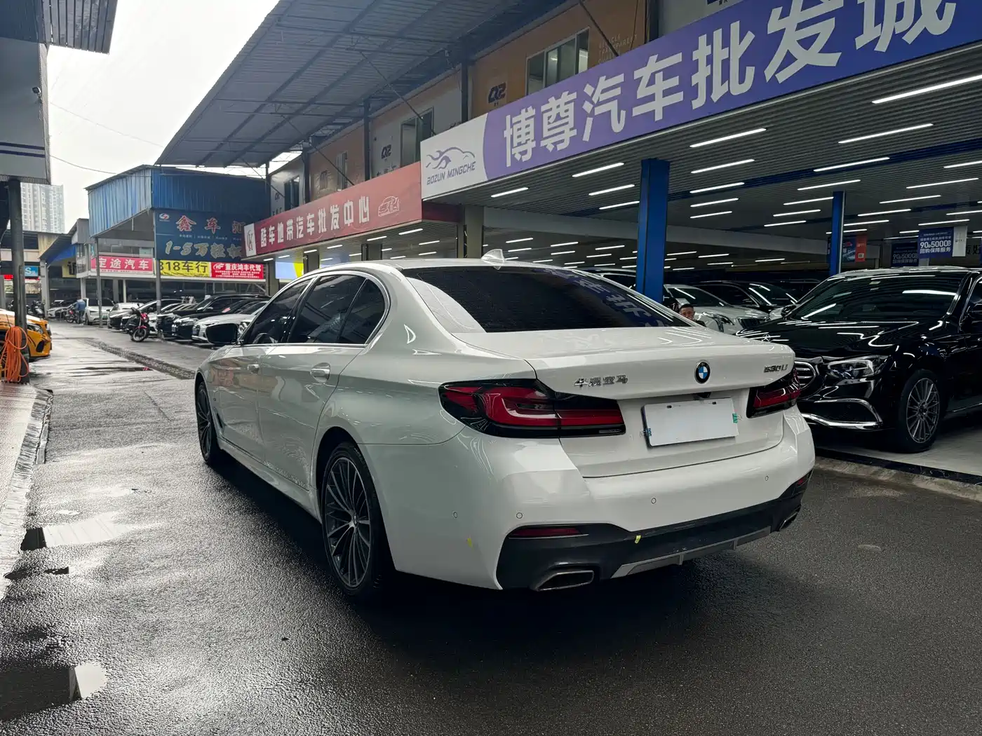 BMW 5 Series 2021 530Li Leading M Sport Package фото 15