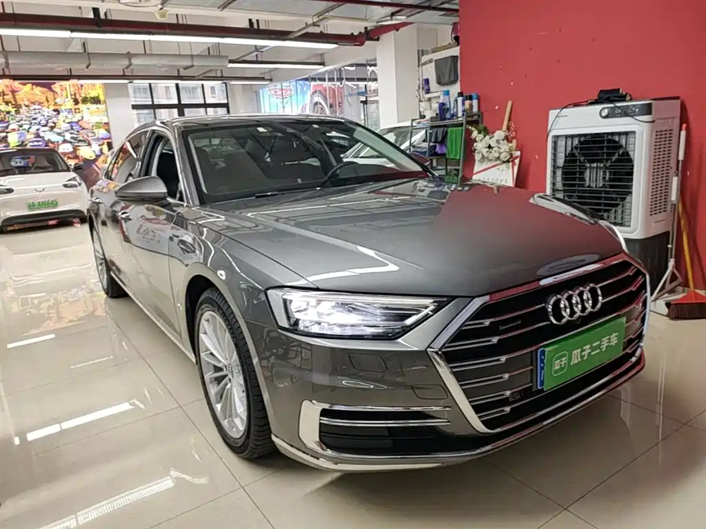 Audi A8 2019 Facelift Plus A8L 50 TFSI quattro Comfort фото 4