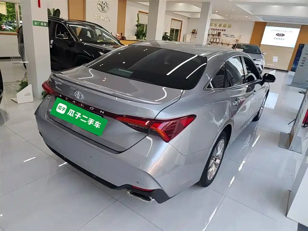 Toyota Avalon 2021 2.5L Luxury Edition фото 12
