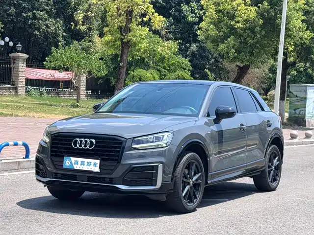 Audi Q2L 2021