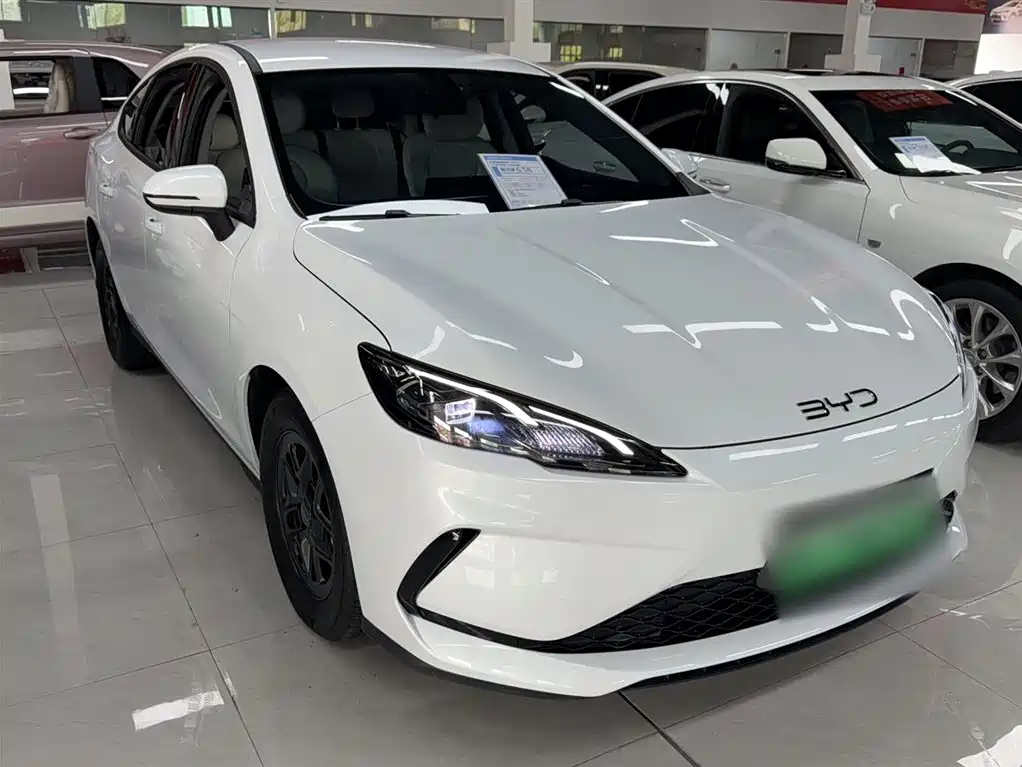 BYD Hai Bao 05 DM-i 2025 DM-i Smart Drive Edition 55KM Luxury фото 4