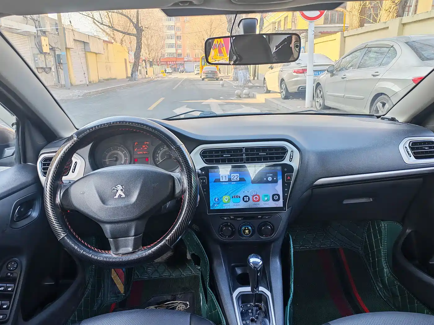 Peugeot 301 2014 1.6L Automatic Comfort Edition фото 9