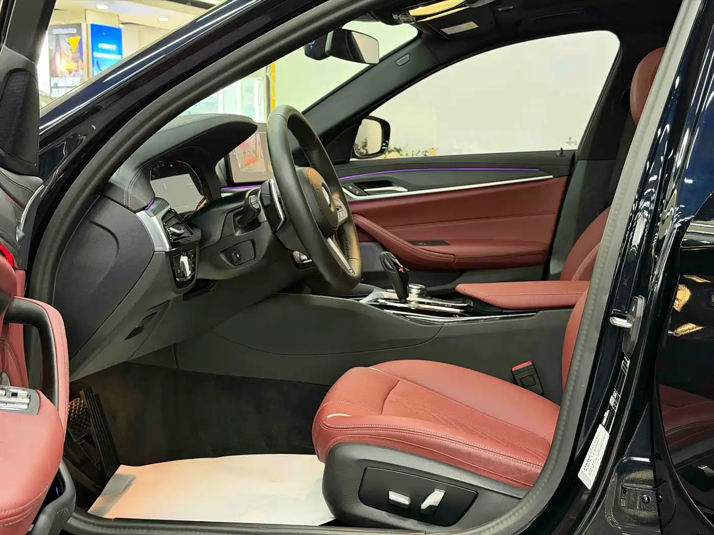 BMW 5 Series 2022 Model Second Facelift 530Li Leading M Sport Package фото 8