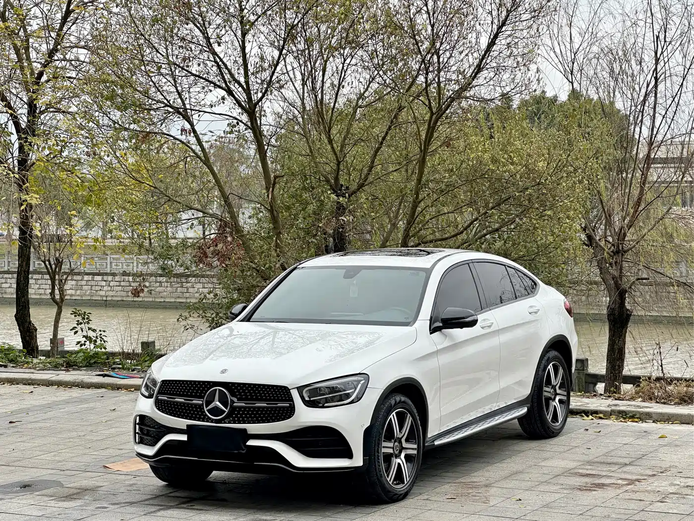 Mercedes-Benz GLC Coupe 2022 Facelift GLC 260 4MATIC Coupe SUV