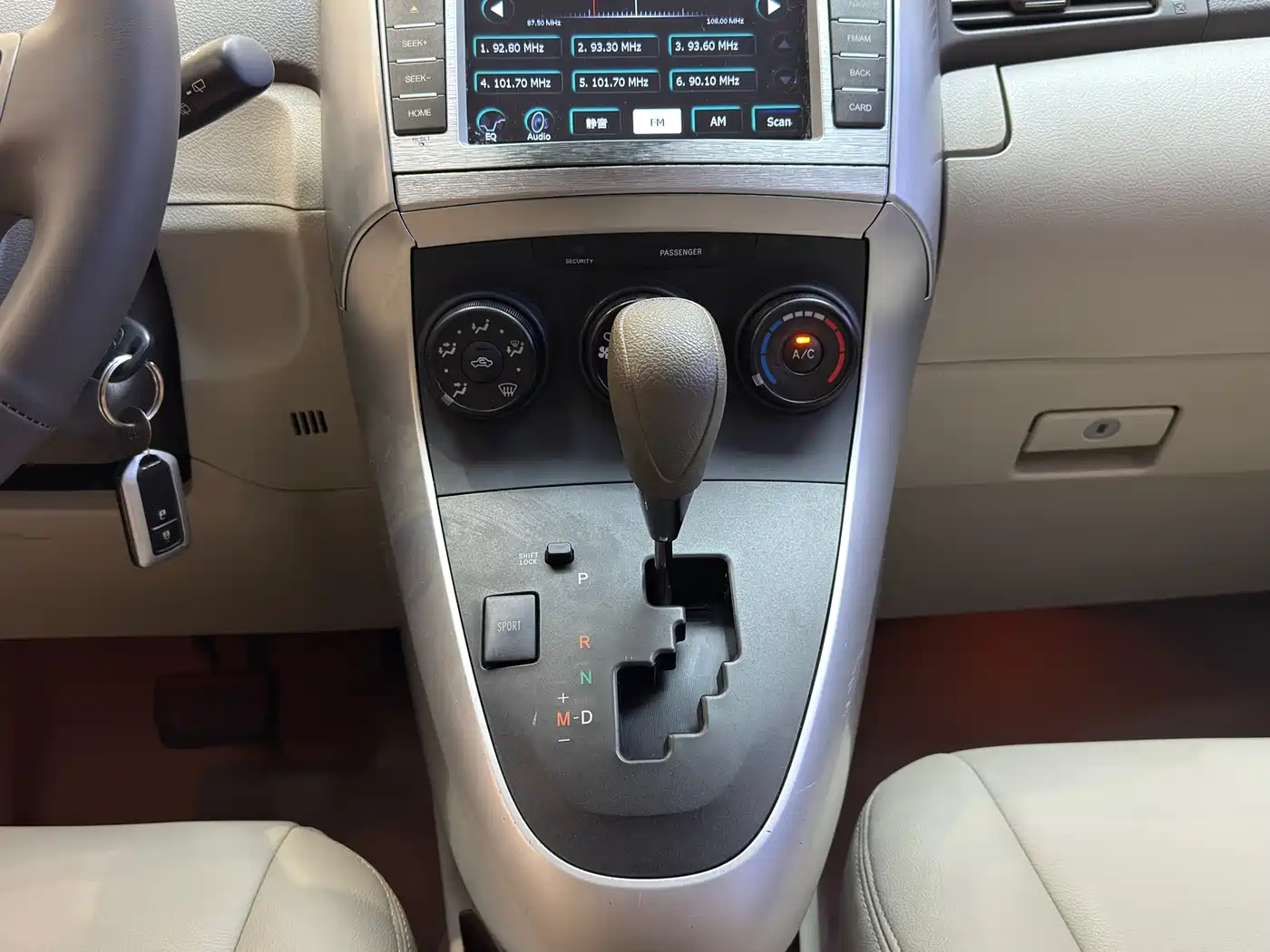 Toyota E'Z 2015 180E CVT Crossover Edition фото 17