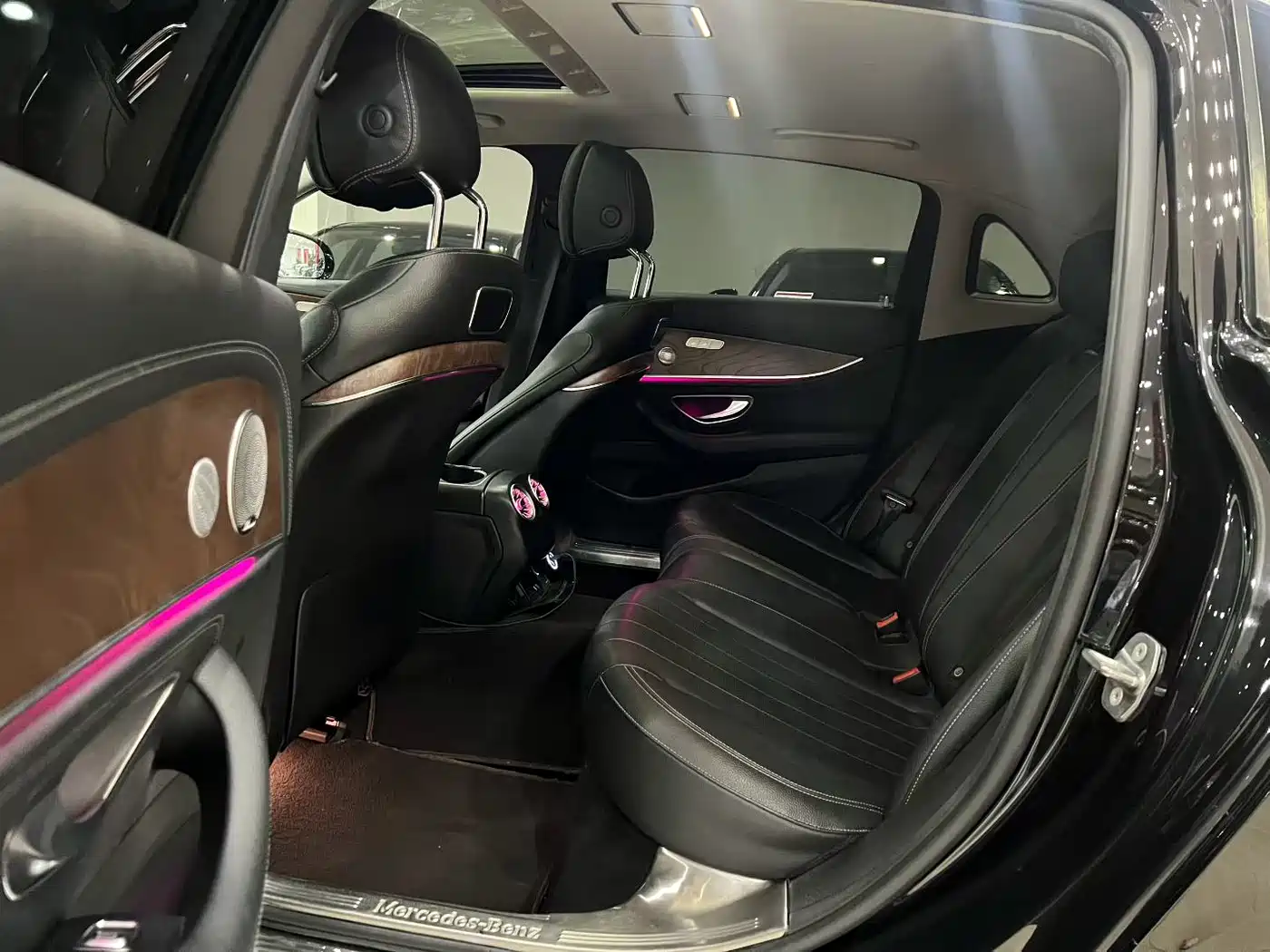 Mercedes-Benz E-Class 2016 E 300 L Fashion Type фото 6