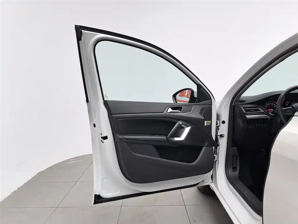 Peugeot 408 2018 350THP Automatic Luxury Edition фото 8