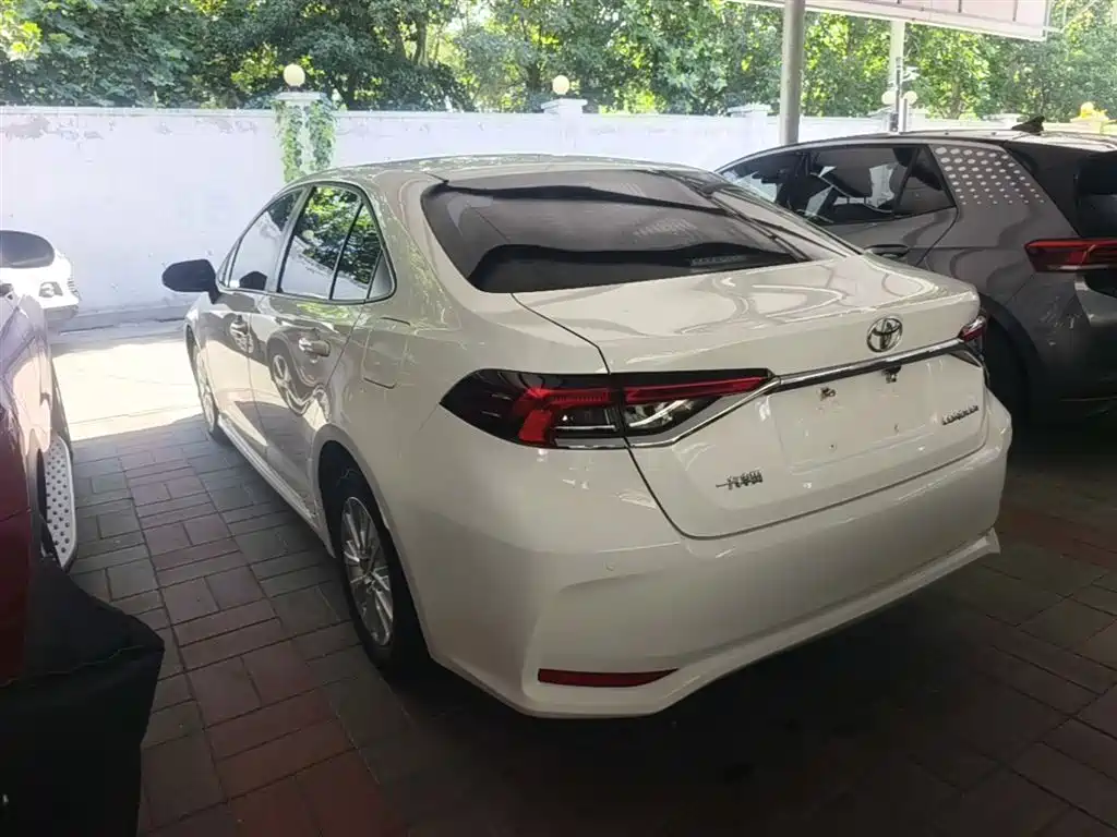Toyota Corolla 2021 TNGA 1.5L CVT Pioneer Edition фото 9