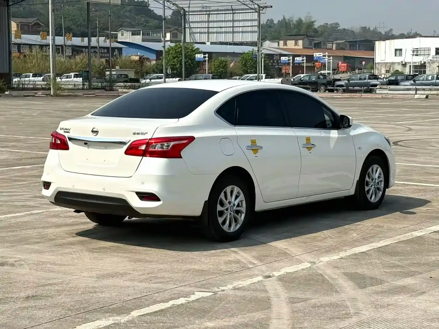 Nissan SYLPHY, миниатюра 6