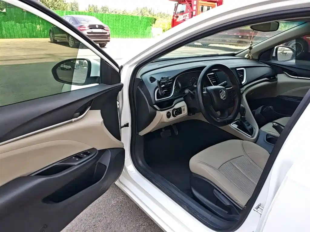 Buick Excelle 2017 15N Automatic Progressive фото 16