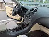Photo 22 - Lexus ES