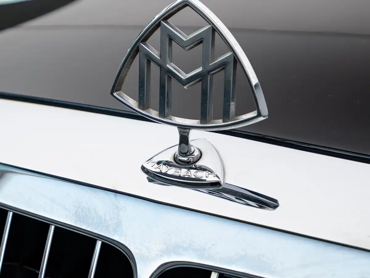 Maybach Maybach 2009 2005 Model 5.5T 57