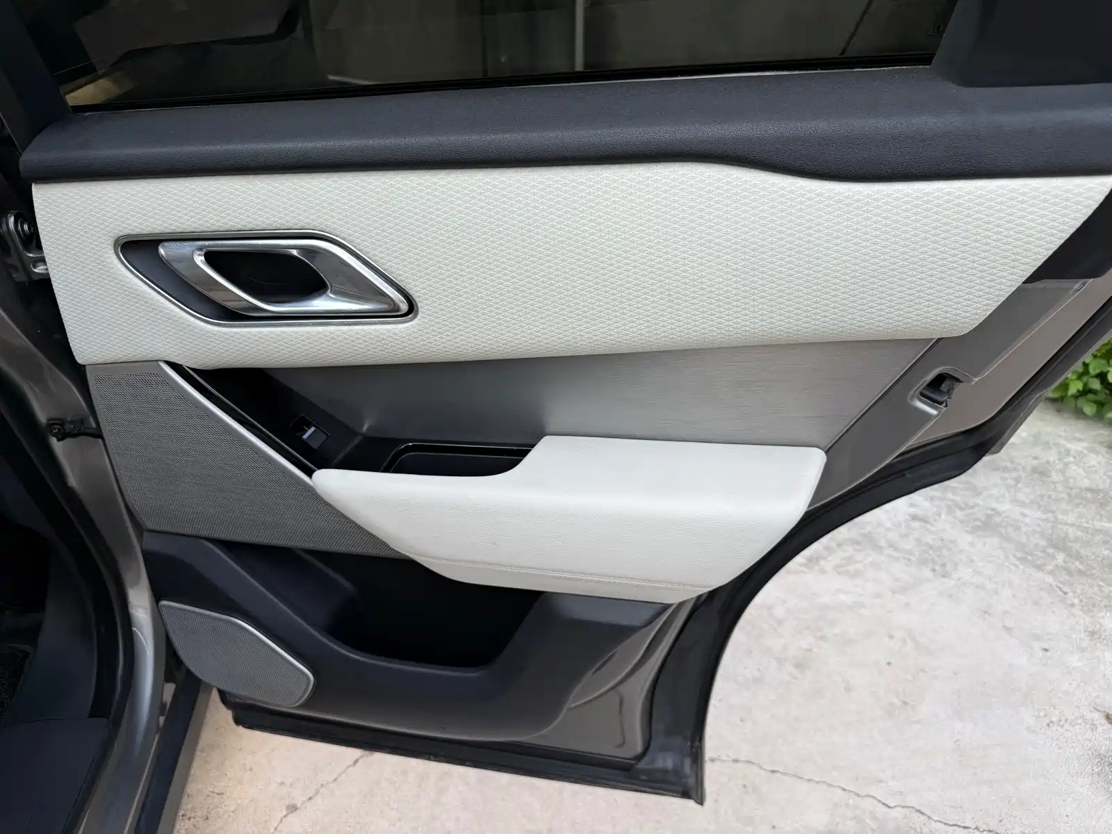 Фото 13 - Land Rover Range Rover Velar
