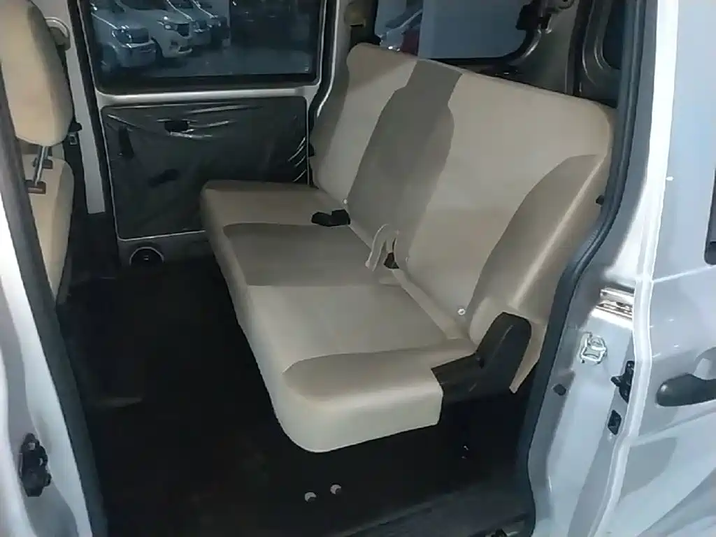 Wuling Motors Wuling Hongguang V 2026 2022 1.5L Power Take Edition Electric Power Steering LAR