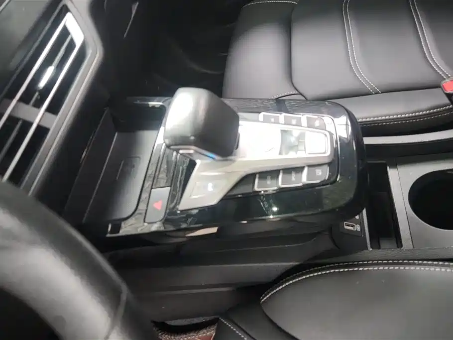 BYD Yuan New Energy 2019 EV360 Smart Connect Edition фото 16