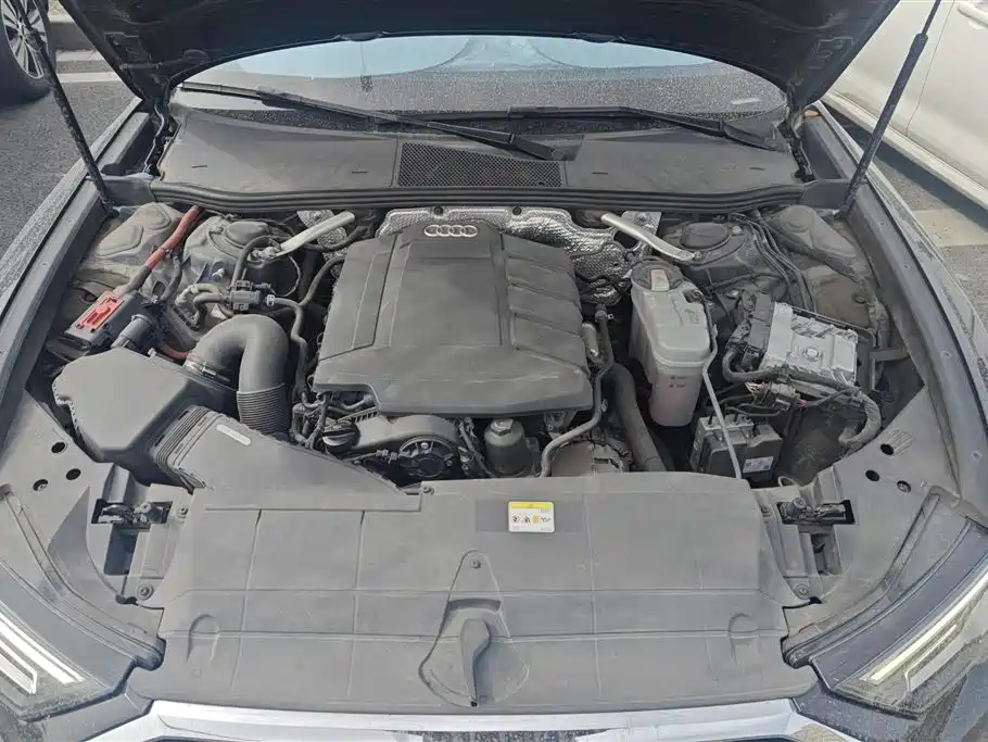 Audi A6L 2021 40 TFSI Luxury Elegance фото 10