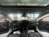 Фото 8 - Toyota Camry