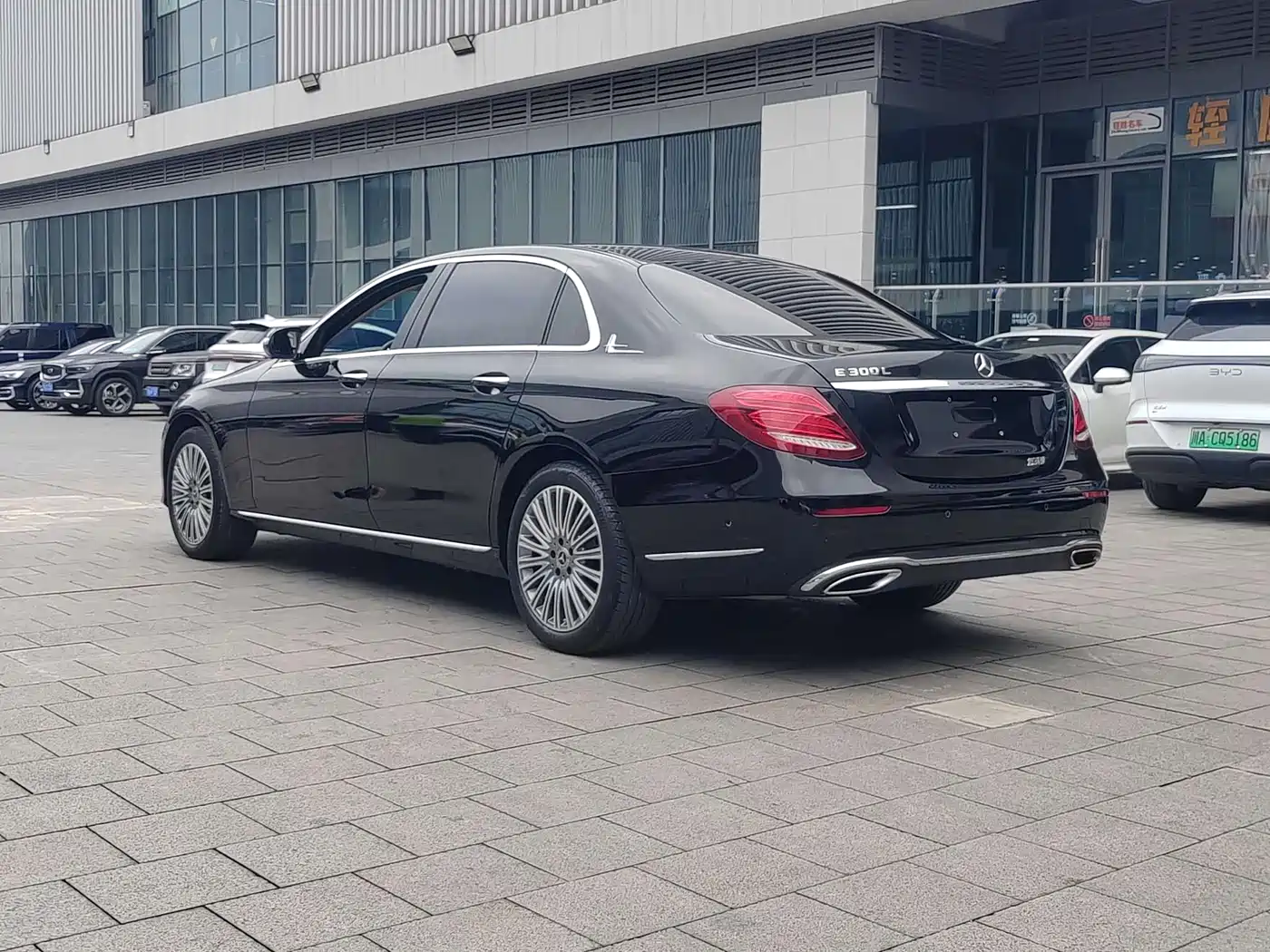 Mercedes-Benz E-Class 2020 E 300 L Luxury Model фото 18
