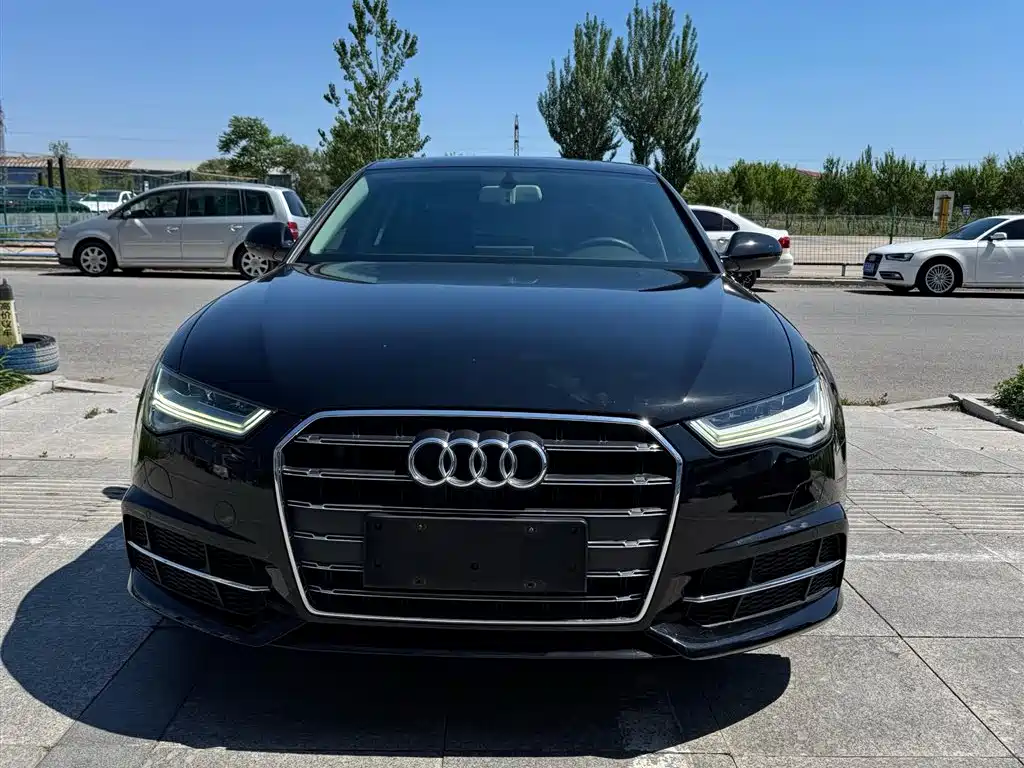 Audi A6L 2018 30th Anniversary 35 TFSI Fashion фото 2