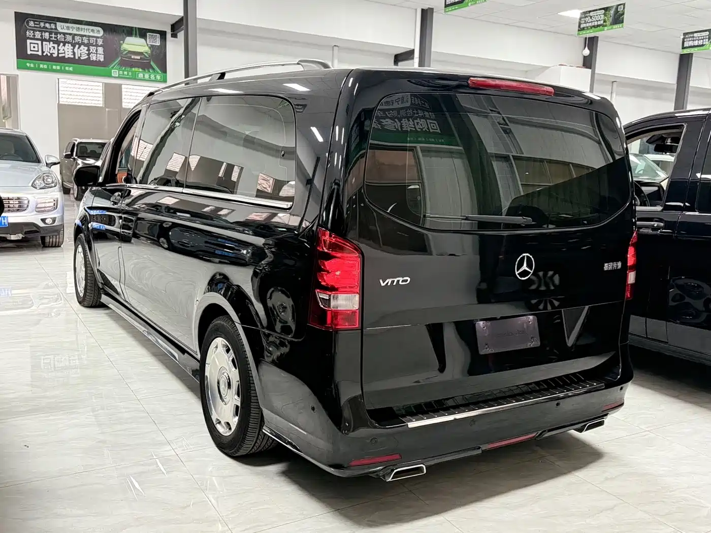 Mercedes-Benz Vito 2018 2.0T Business Edition China VI фото 5