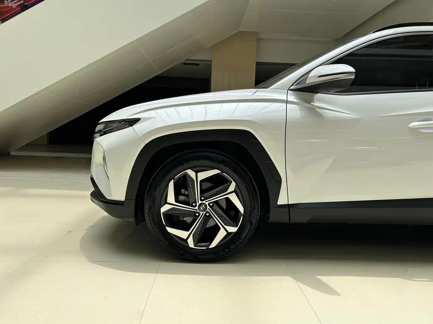 Hyundai Tucson 2023 Tucson L 1.5T Automatic 2WD DLX Luxury Edition фото 7