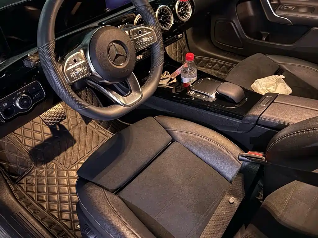 Mercedes-Benz A-Class 2022 A 200 L Sport Sedan Style фото 4