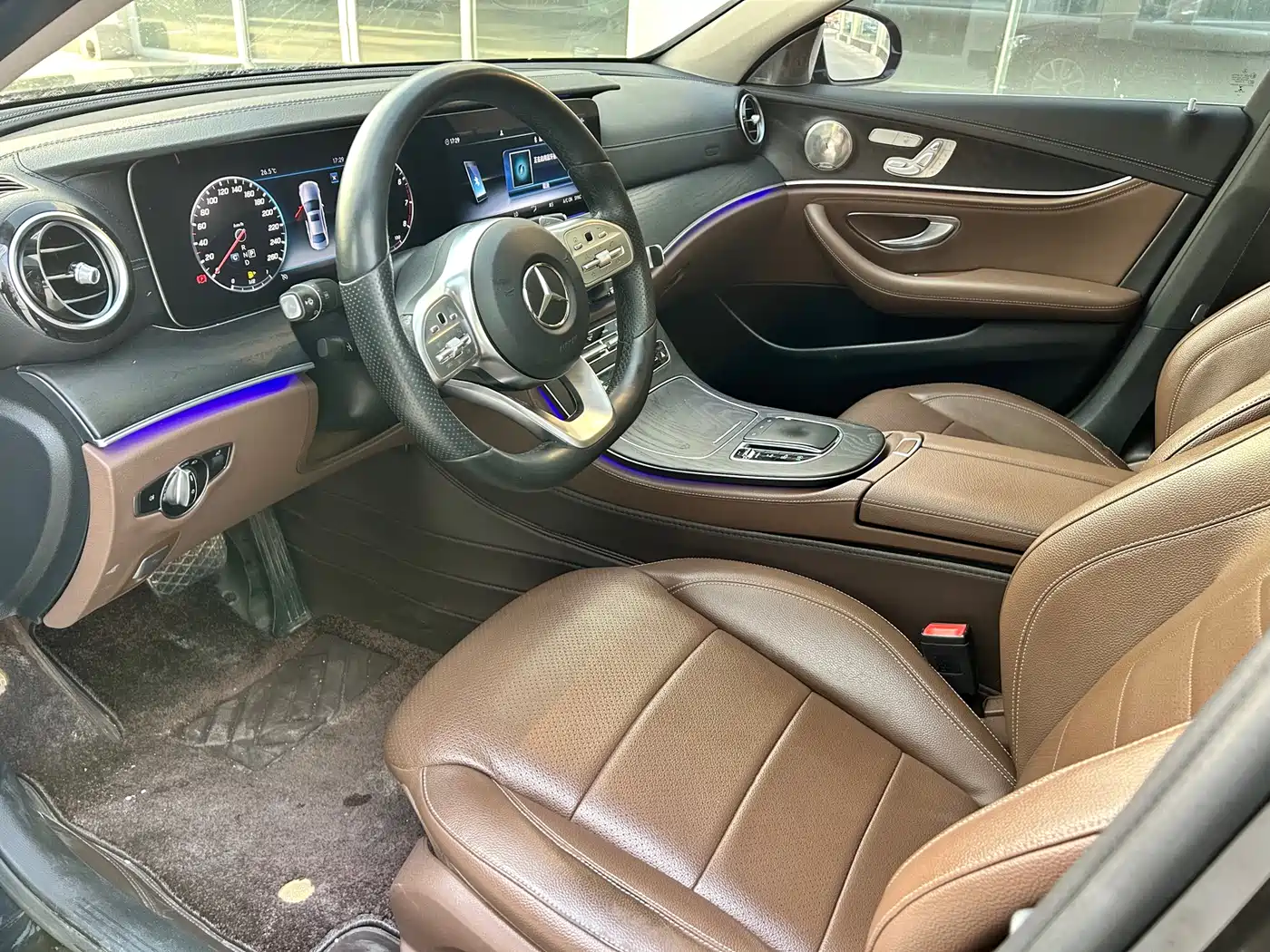 Mercedes-Benz E-Class 2019 E 300 L Sport Fashion фото 7
