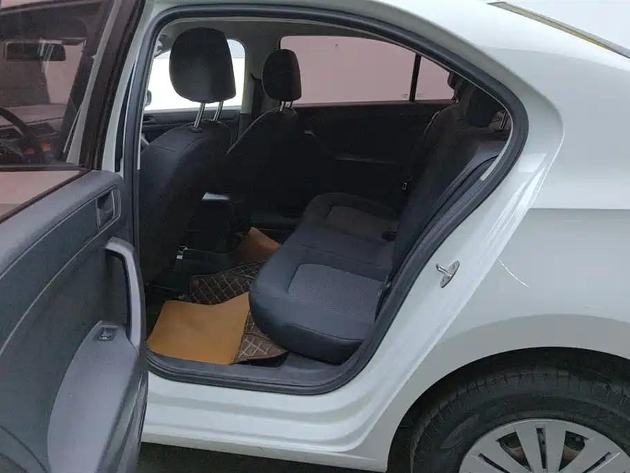 Volkswagen Santana 2018 1.5L Manual Trend Edition фото 11