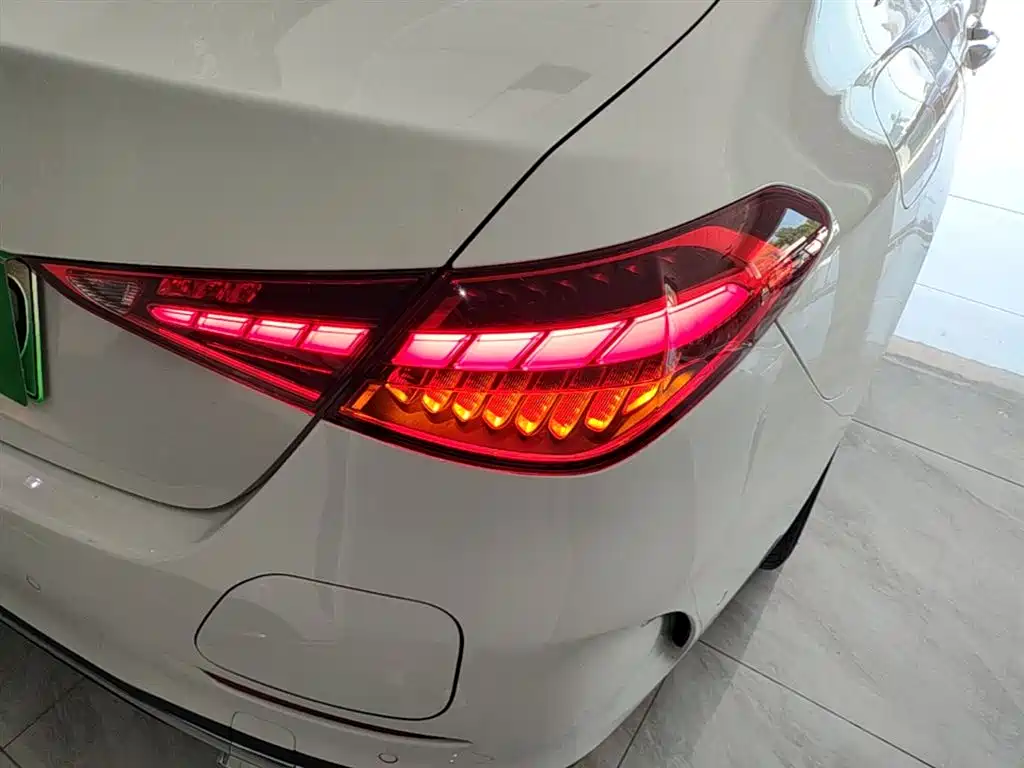 Mercedes-Benz C-Class New Energy 2024 Facelift III C 350 eL фото 24