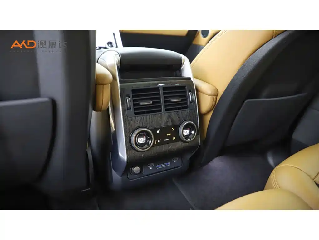 Land Rover Range Rover Sport 2022 3.0 L6 Gloss Black Edition фото 9