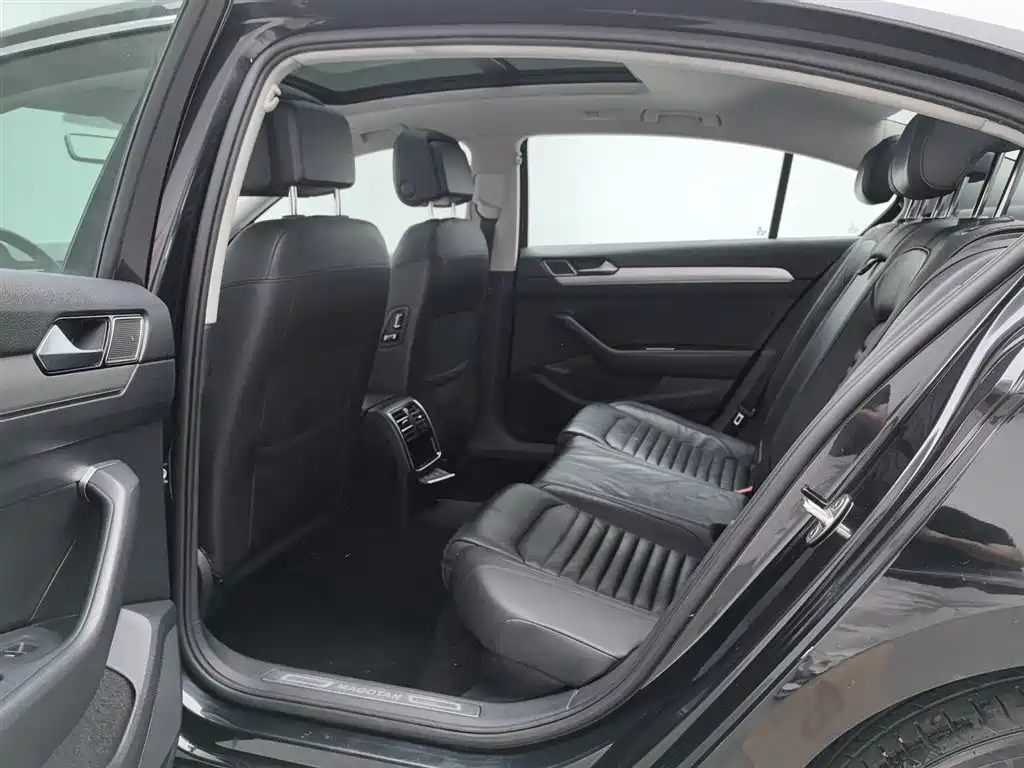 Volkswagen Magotan 2019 280TSI DSG Leading China VI фото 15