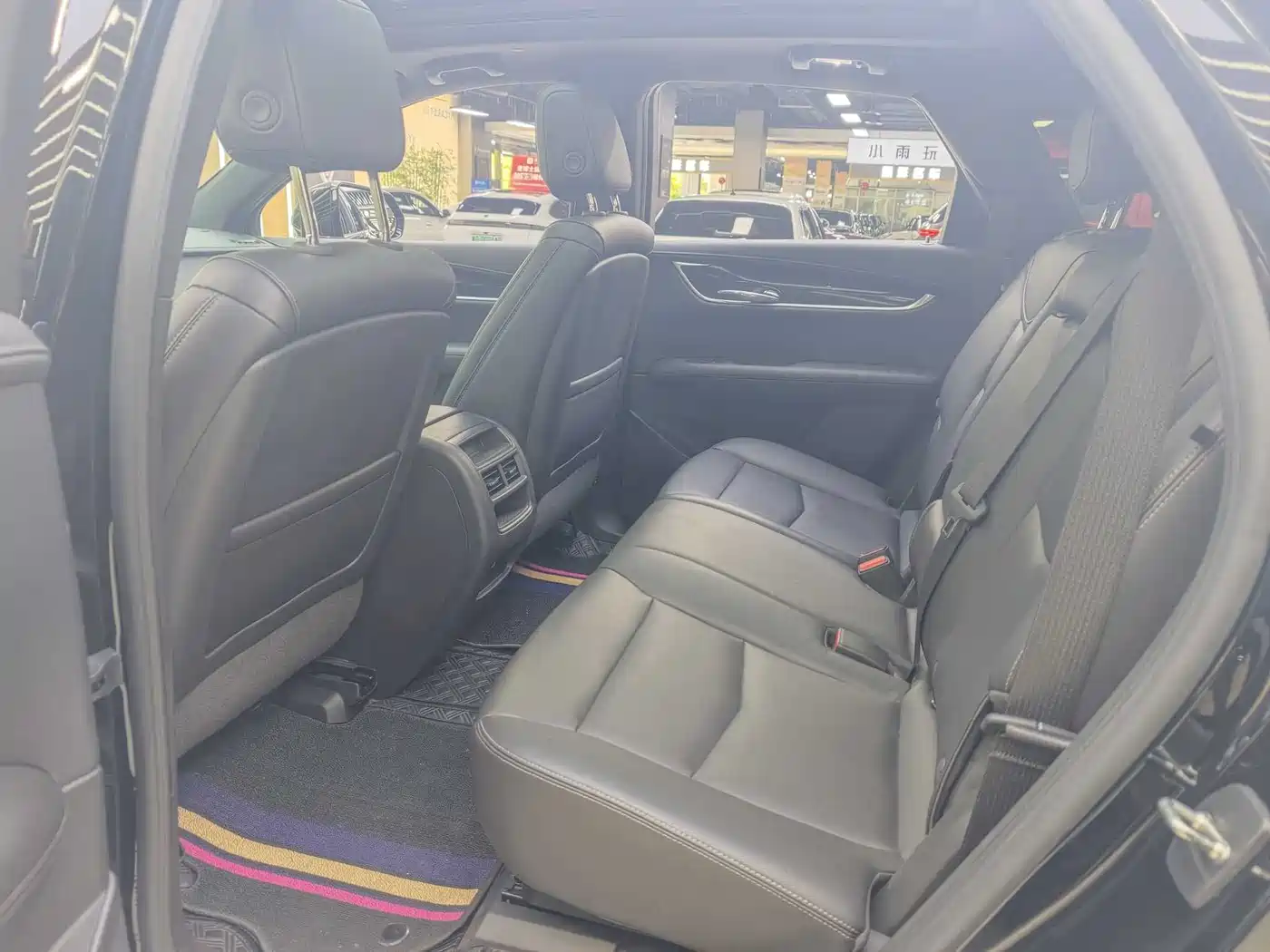 Cadillac XT5 2022 2.0T 2WD Luxury фото 9