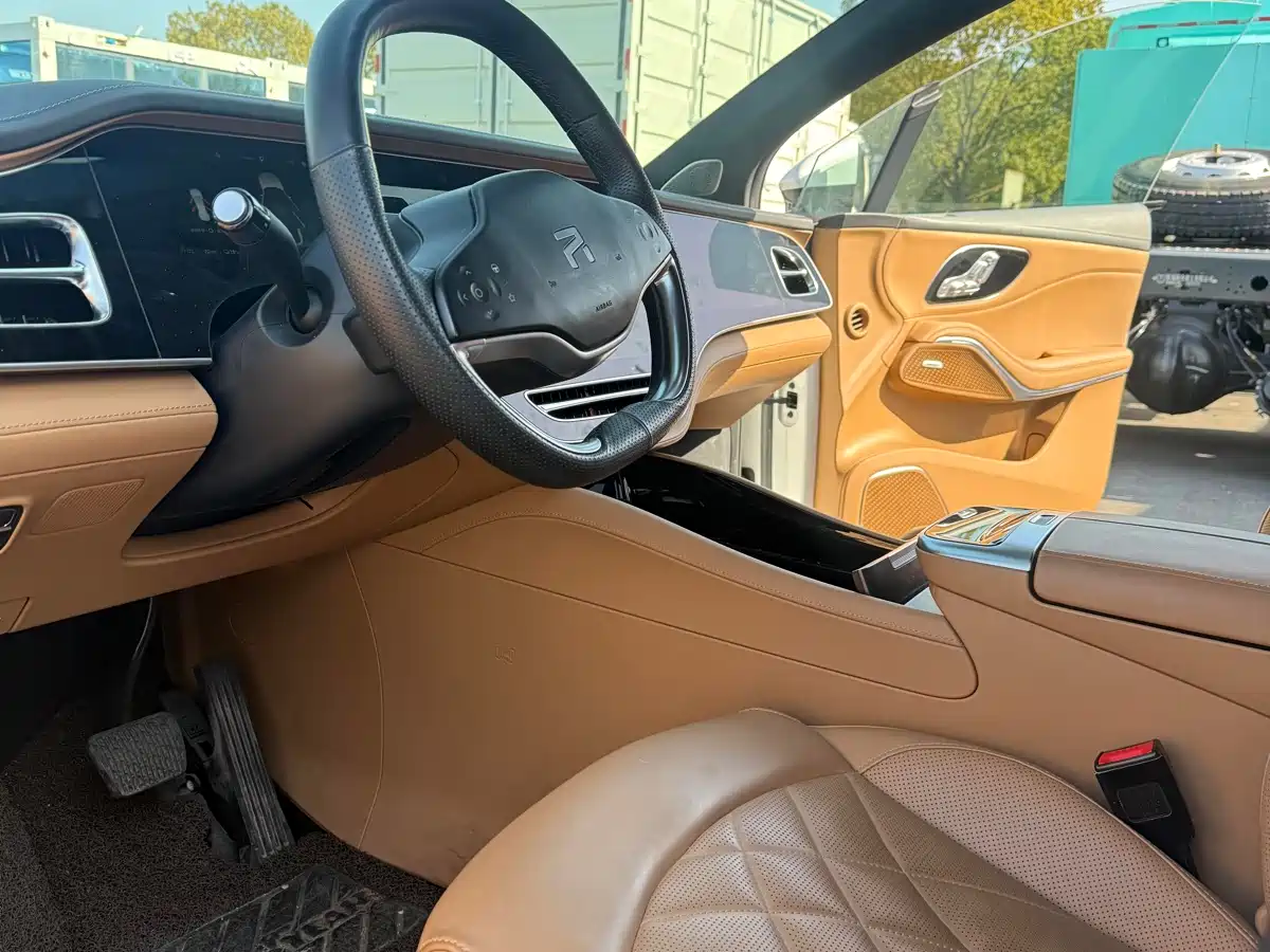 RISING AUTO FEIFAN R7