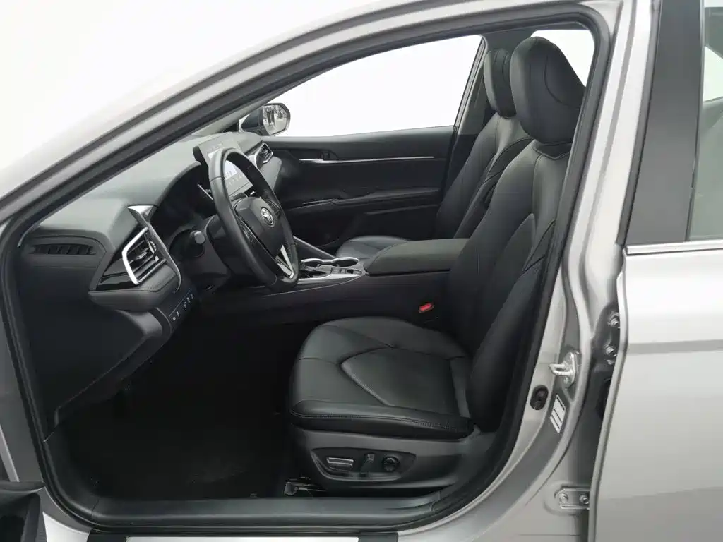 Toyota Camry 2024 2023 2.5G Luxury Edition