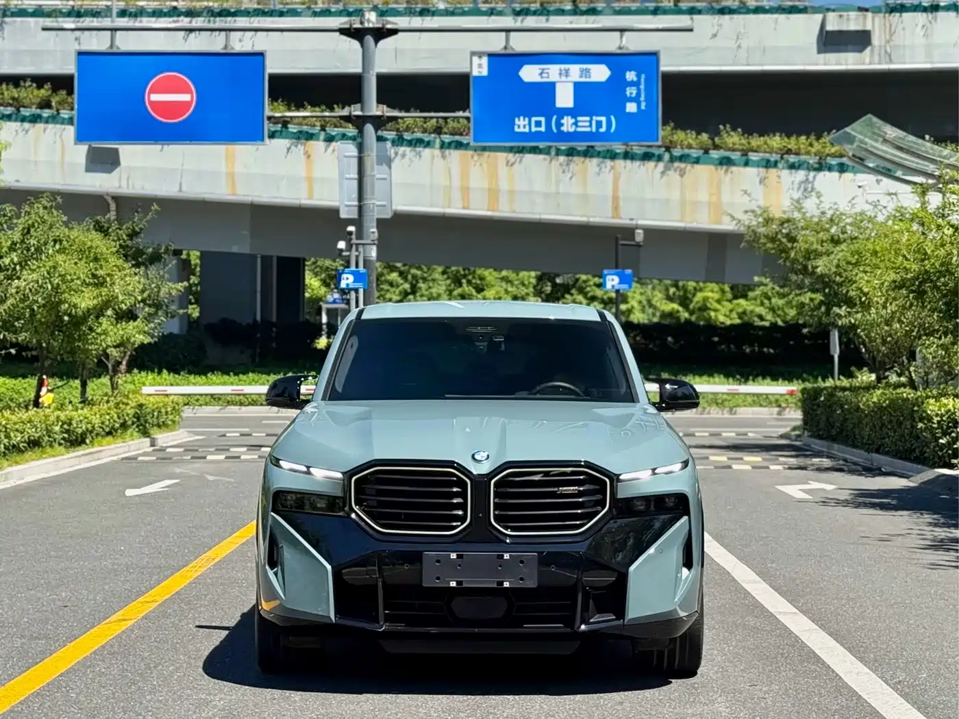 BMW XM